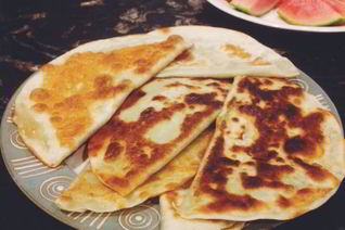 Лепешки с курицей и зеленью