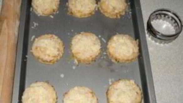 ШАГ 5. лепешки с луком и сыром