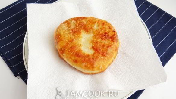 ШАГ 19. лепешки с луком на сковороде