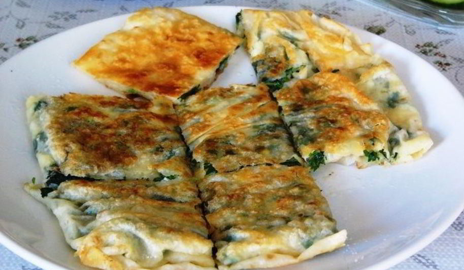 Рецепт лепешки с начинкой к завтраку