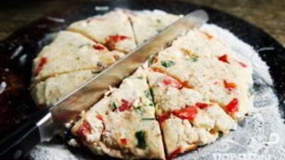 ШАГ 3. лепешки с овощами и сыром фета