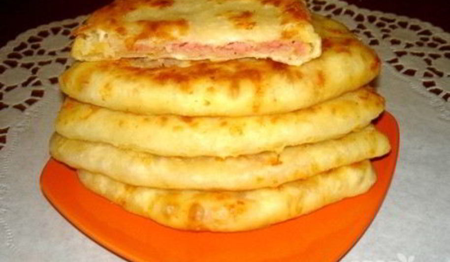 Рецепт лепешки с сыром и ветчиной