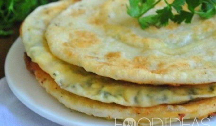 Рецепт лепешки с творогом и сыром