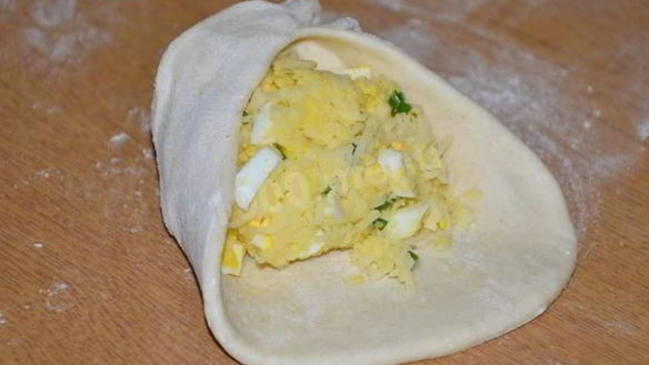 ШАГ 6. лепешки с зеленым луком и моцареллой