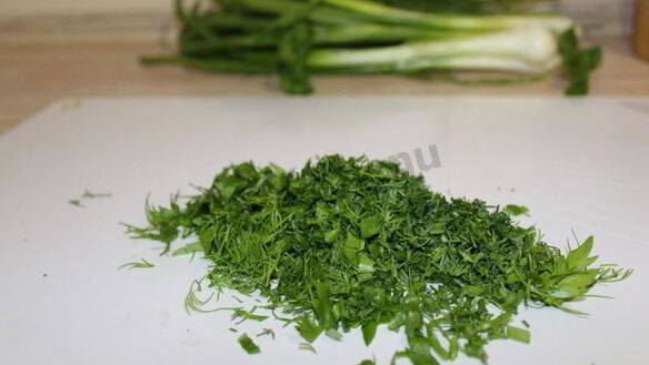 ШАГ 6. лепешки с зеленью на сковороде