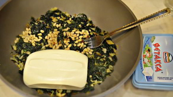 ШАГ 4. пита с сыром и шпинатом