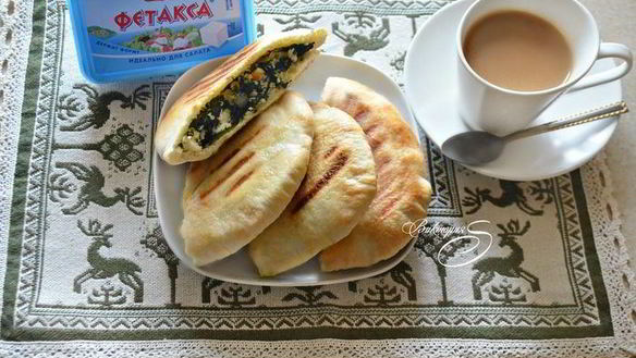 ШАГ 6. пита с сыром и шпинатом