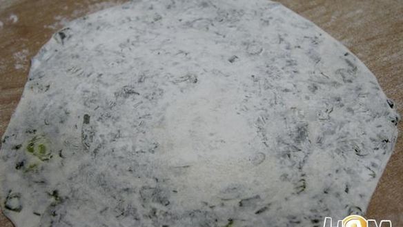 ШАГ 4. постные лепешки с зеленым луком