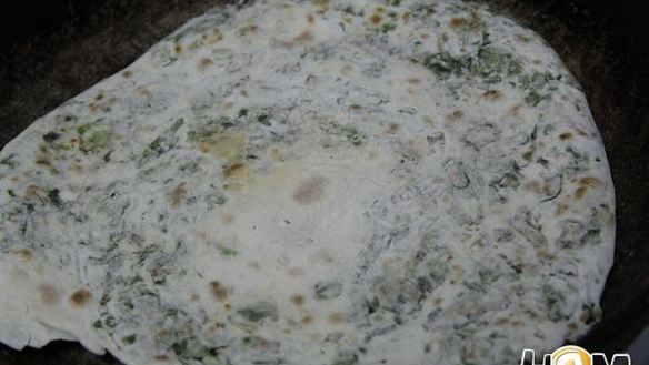 ШАГ 5. постные лепешки с зеленым луком