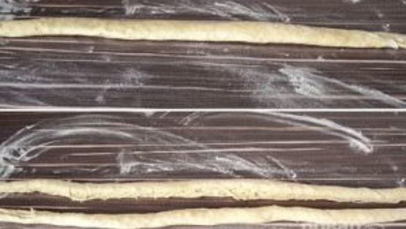 ШАГ 4. слоеные лепешки на сковороде