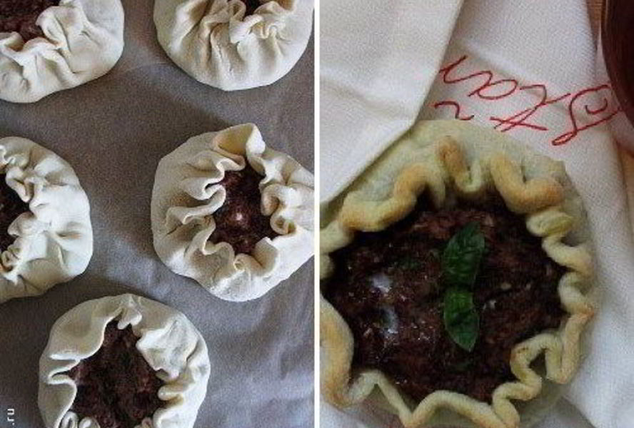 Слоеные лобиани с адыгейским сыром