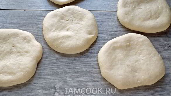 ШАГ 9. сырные лепешки на кефире на сковороде