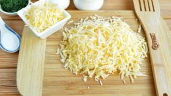 ШАГ 3. сырные лепешки с разными начинками