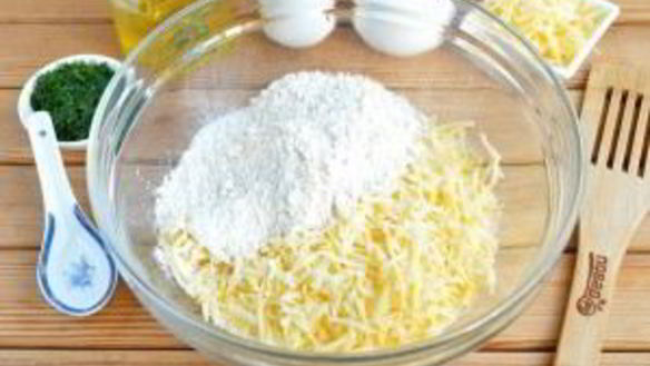 ШАГ 4. сырные лепешки с разными начинками