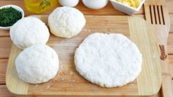 ШАГ 6. сырные лепешки с разными начинками