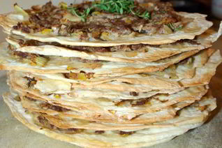 Турецкие лепешки с мясом