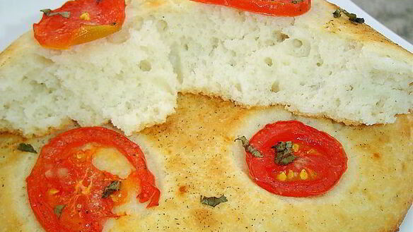 ШАГ 9. великолепная лепешка с помидорами