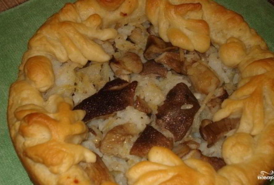 Внушительный расстегай лепешкой