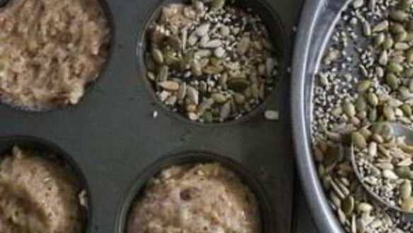 ШАГ 7. банановые маффины с финиками и семечками