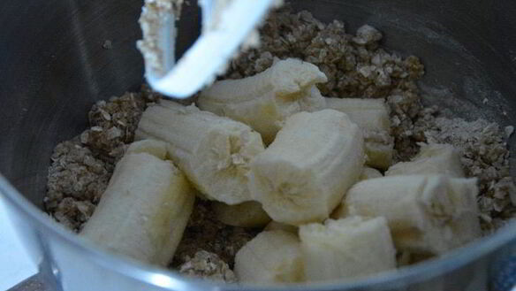 ШАГ 4. банановые маффины с овсяными хлопьями