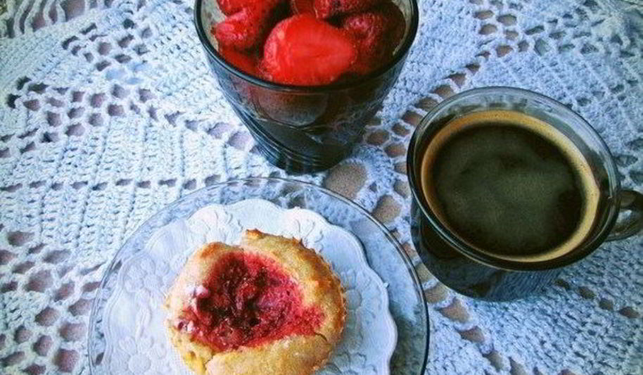 Рецепт клубничные маффины с овсянкой