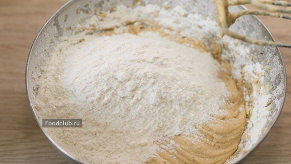 ШАГ 4. маффины с черникой