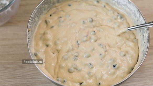 ШАГ 7. маффины с черникой