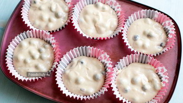ШАГ 8. маффины с черникой