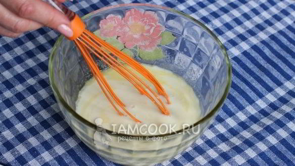 ШАГ 4. маффины с черной смородиной