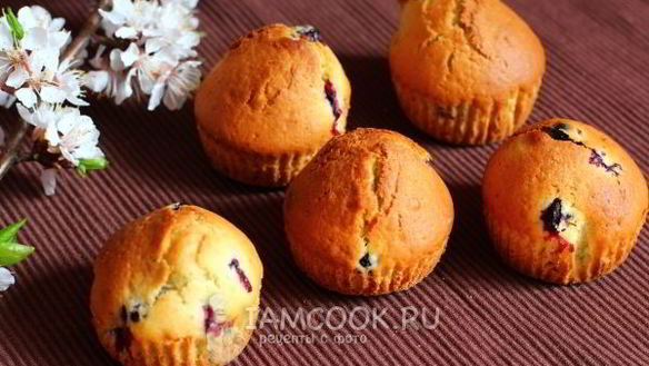 ШАГ 8. маффины с черной смородиной