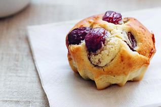 Маффины с голубым сыром и виноградом