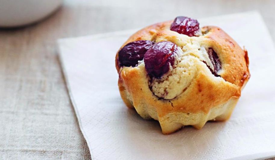 Рецепт маффины с голубым сыром и виноградом