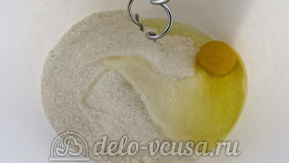 ШАГ 2. маффины с клубникой