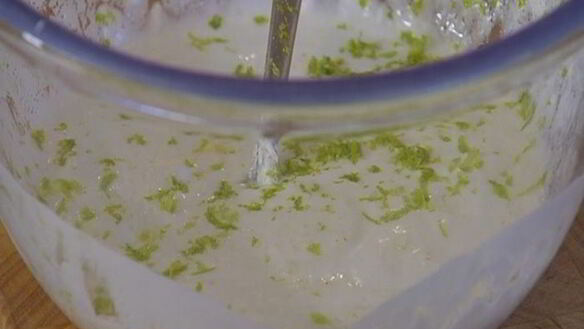 ШАГ 4. маффины с кокосом и лаймом