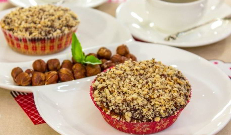 Рецепт маффины с курагой, фундуком и морковью