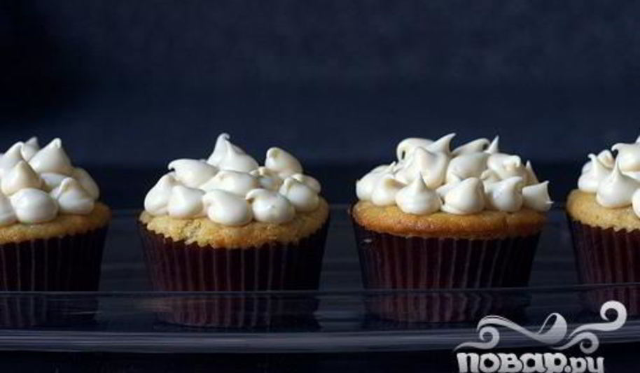 Рецепт маффины с персиками и сливочной глазурью