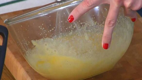 ШАГ 3. маффины с шоколадом и бананами