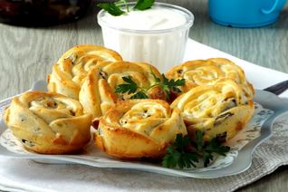 Маффины с солеными горькушками