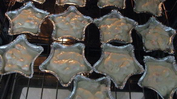 ШАГ 6. маффины с сыром и ветчиной