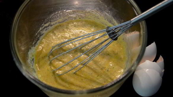 ШАГ 2. маффины с тремя видами сыра