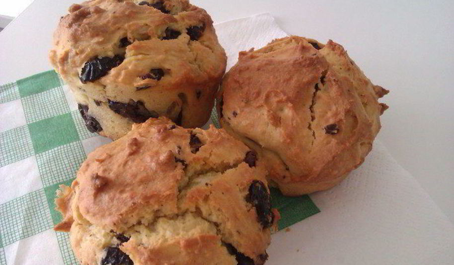 Рецепт маффины с творогом, шоколадом и вяленой клюквой