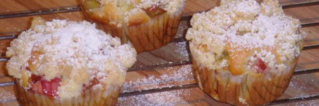 Маффины со штрейзелем и ревенем