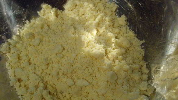 ШАГ 2. маффины со штрейзелем и ревенем