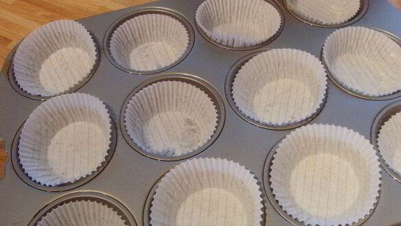 ШАГ 8. маффины со штрейзелем и ревенем