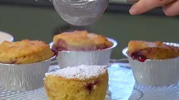 ШАГ 8. малиновые маффины