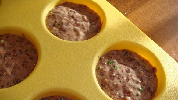 ШАГ 3. печеночные маффины детская тема