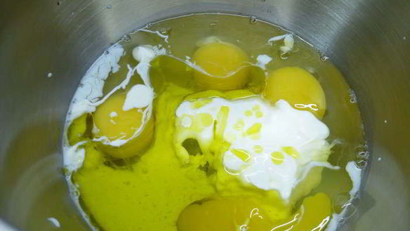 ШАГ 2. сырные маффины с паприкой и оливками