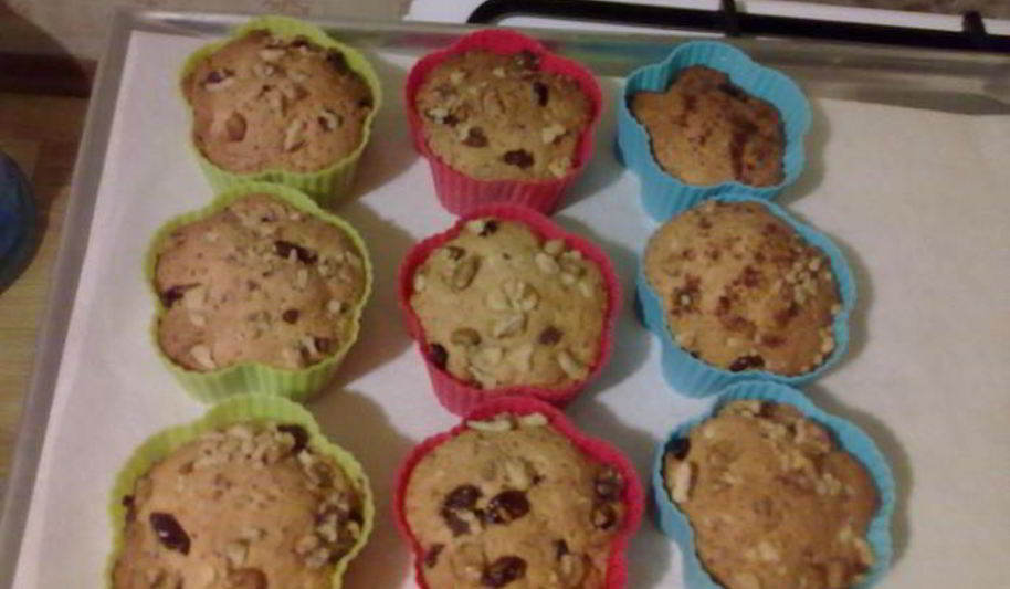 Рецепт творожные маффины с изюмом и грецким орехом