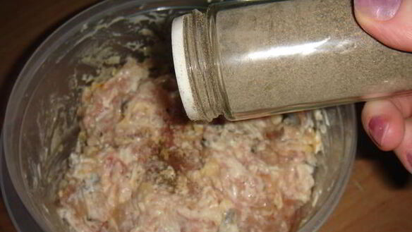 ШАГ 5. драконье мясо — куриные оладьи