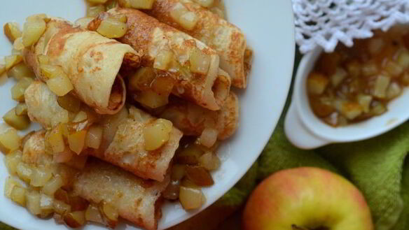 ШАГ 6. фруктовые оладьи с томлеными грушами